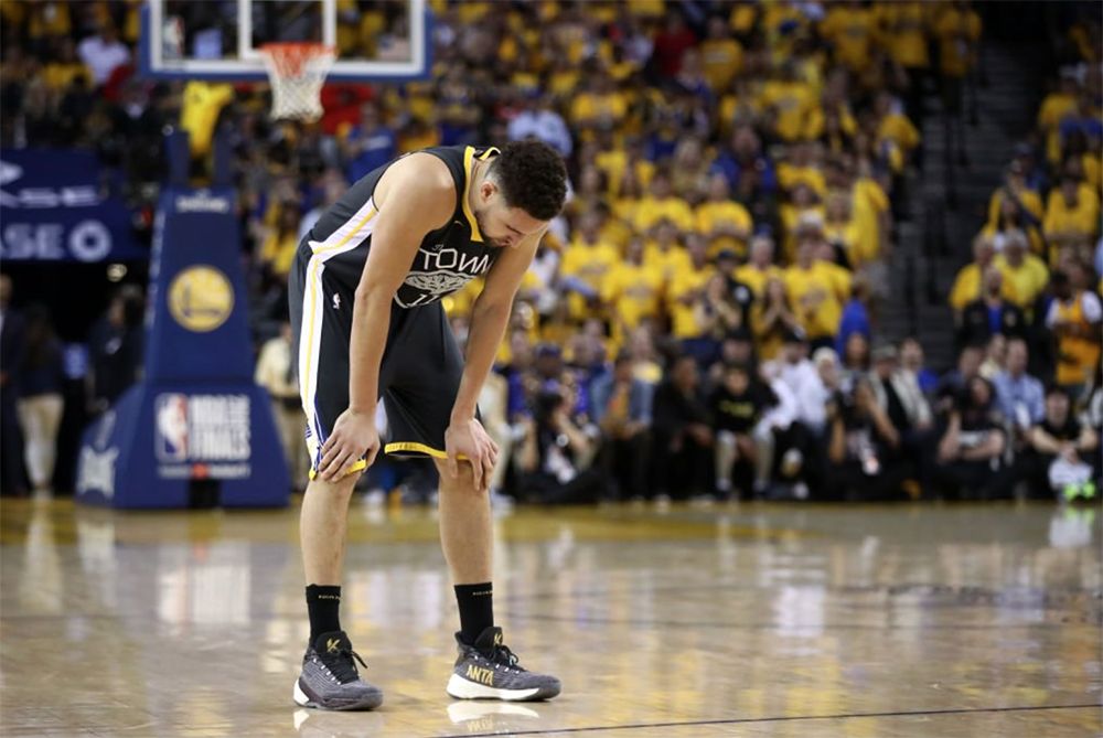 Giật sập Oracle Arena, Toronto Raptors chạm một tay vào chức vô địch NBA 2019